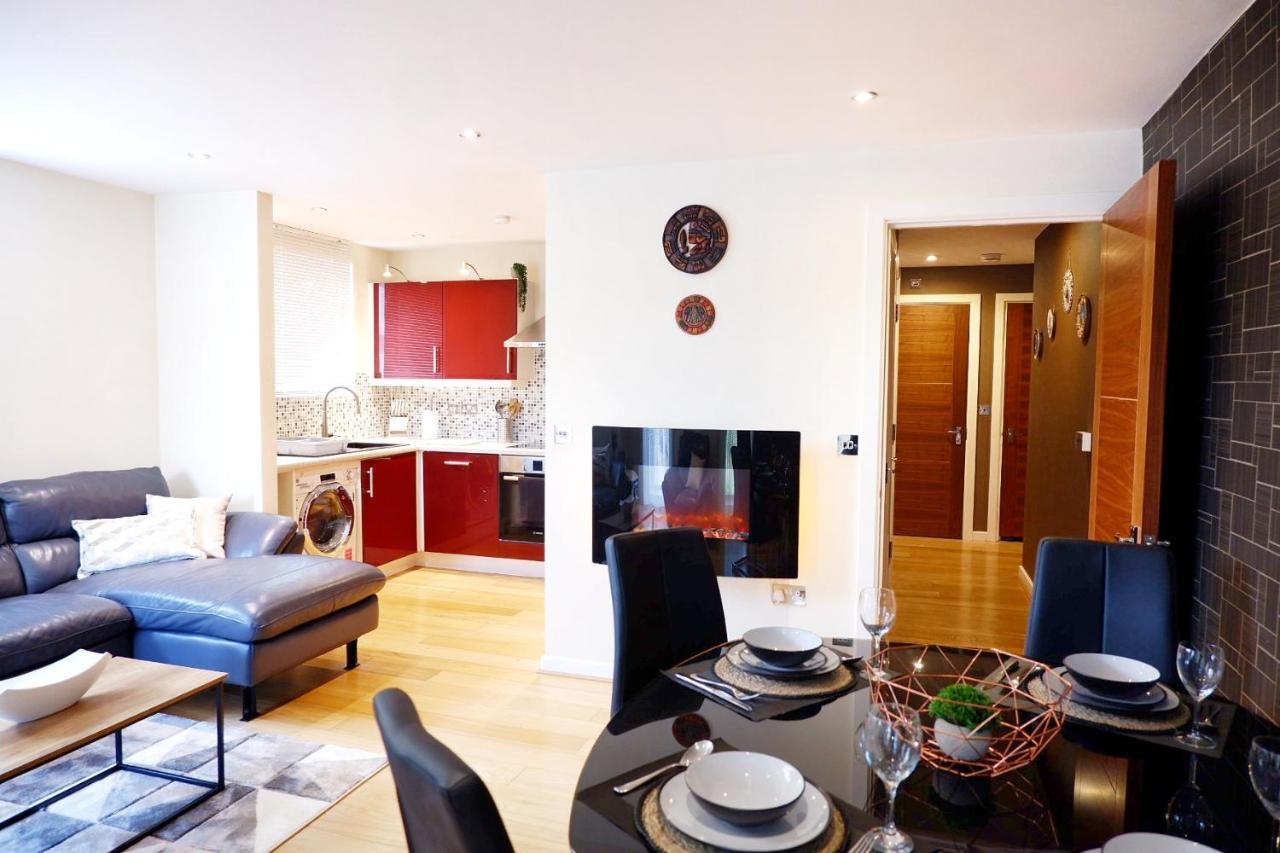 Stunning Apartment Close To Cambridge Station With Free Parking! Exterior photo
